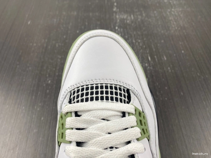 One Kick AQ9129-103 4 WMNS Air Jordan Seafoam 0817